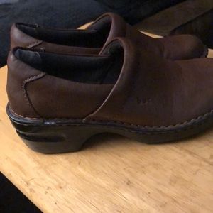 Women’s b.o.c size 8.5 medium clogs